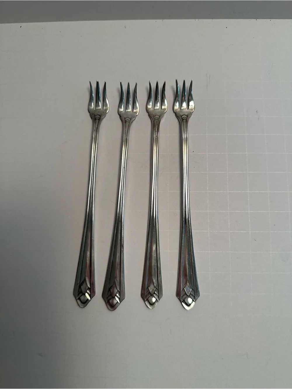 4 VTG ART DECO WINTHROP SILVER PLATE APPETIZER HOR D'VOUERS COCKTAIL FORK 5 1/2